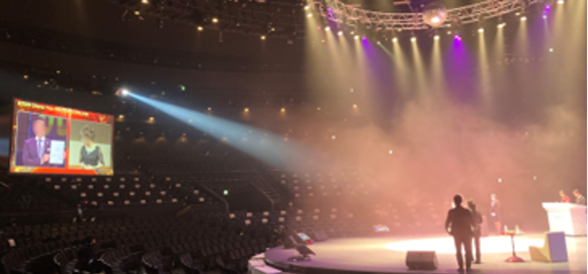 Hybrid Event: Multi-Venue Award Ceremony for Beauty Company