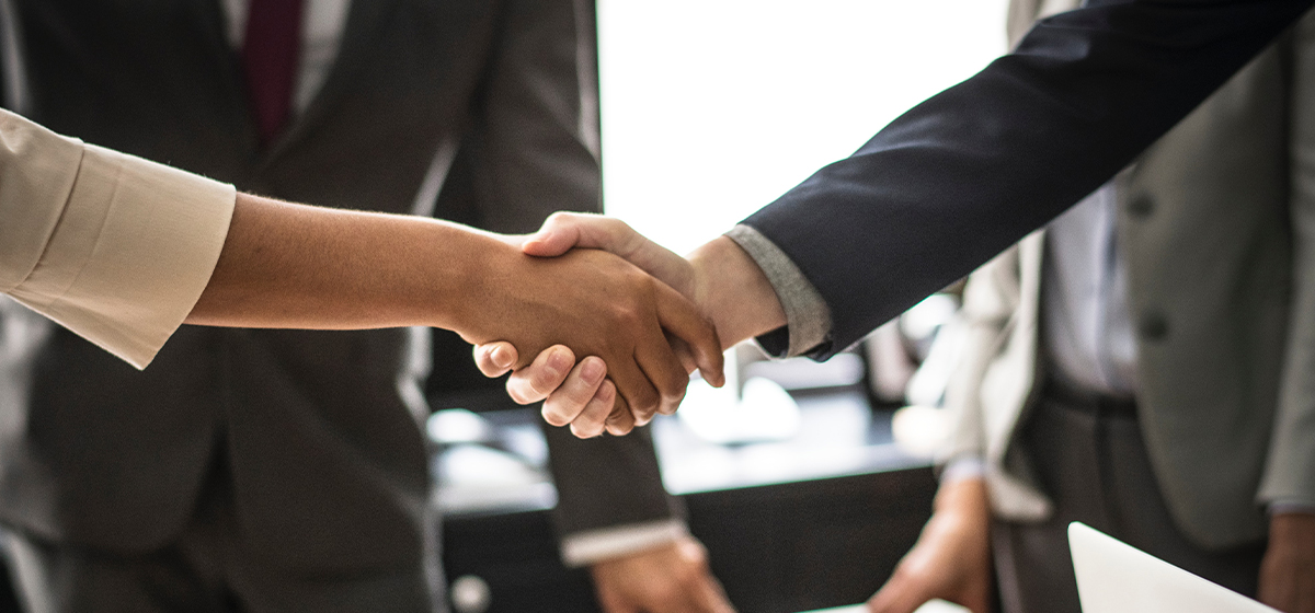 japan business meeting handshake